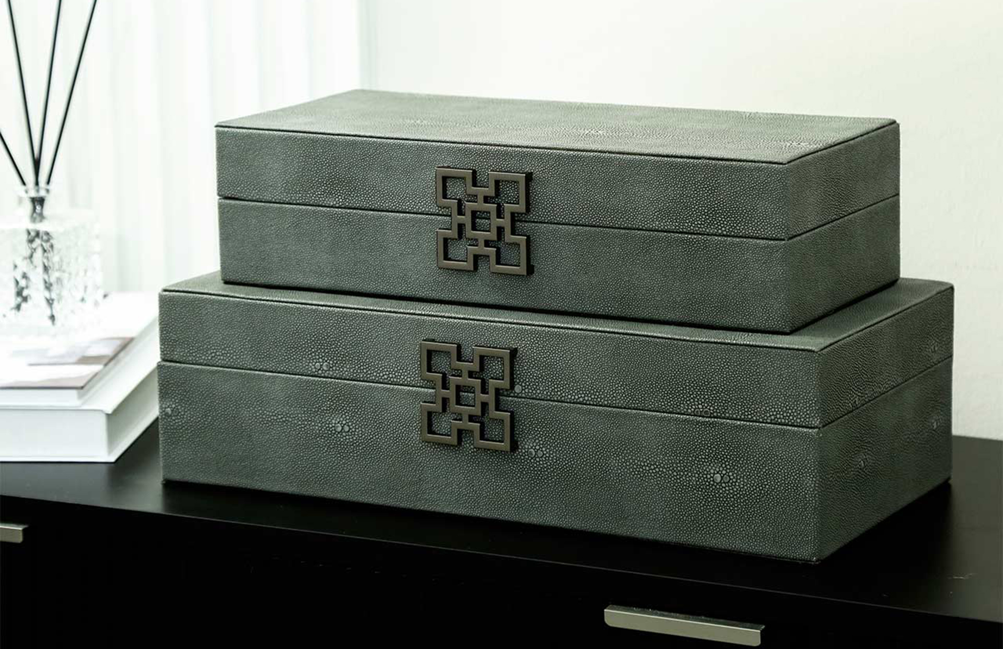 Lina Home is the Wholesale furniture brand in Birmingham UK. They also offer wholesale lighting and home accessories